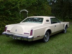 <img alt="" src="/images/a/e/7/8/3/ae783288179cb09311856f84a68689d78d9de791-78markcartier7.jpg?name" />